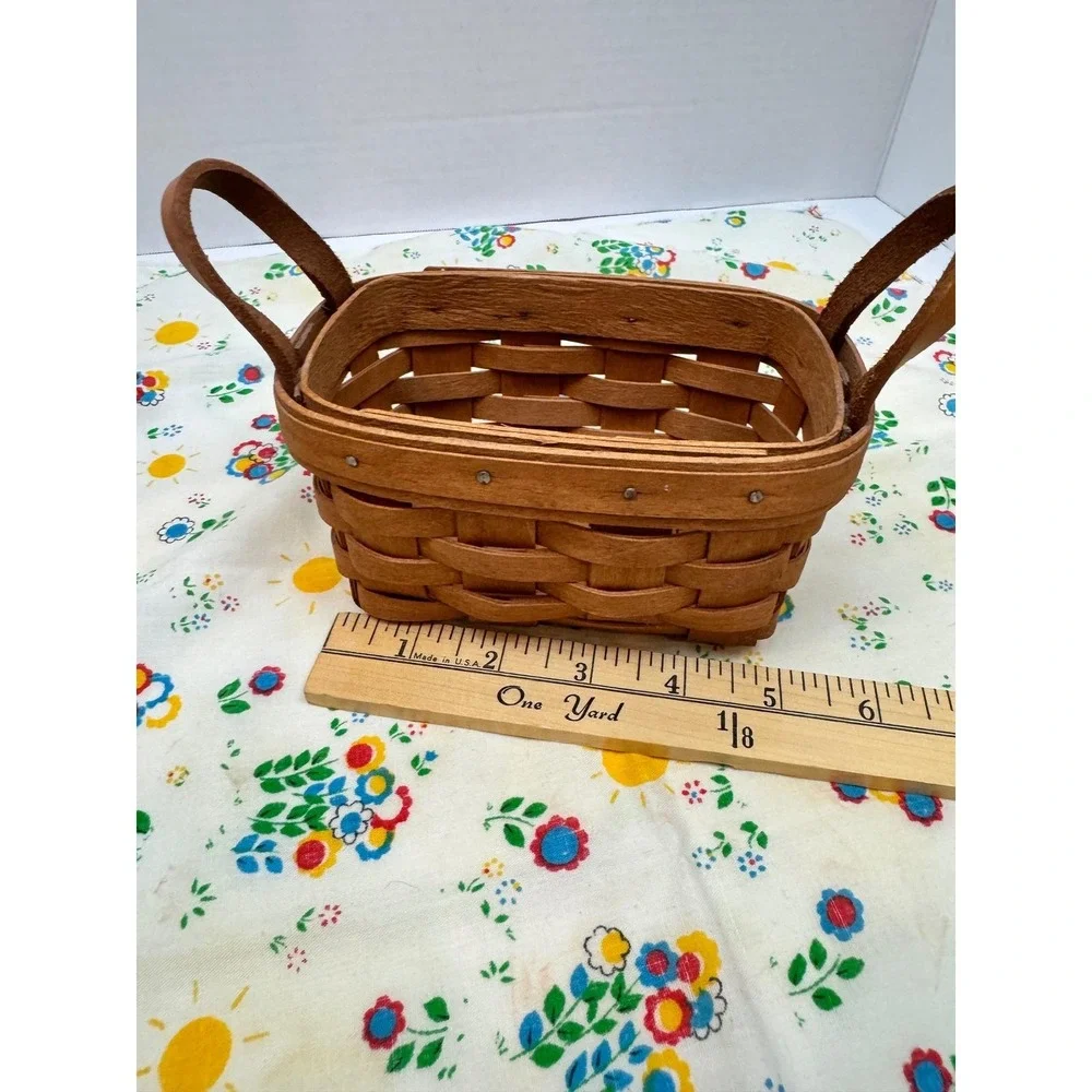 Longaberger 1991 Vintage Handwoven Small Basket Leather Handles Dresden Ohio USA